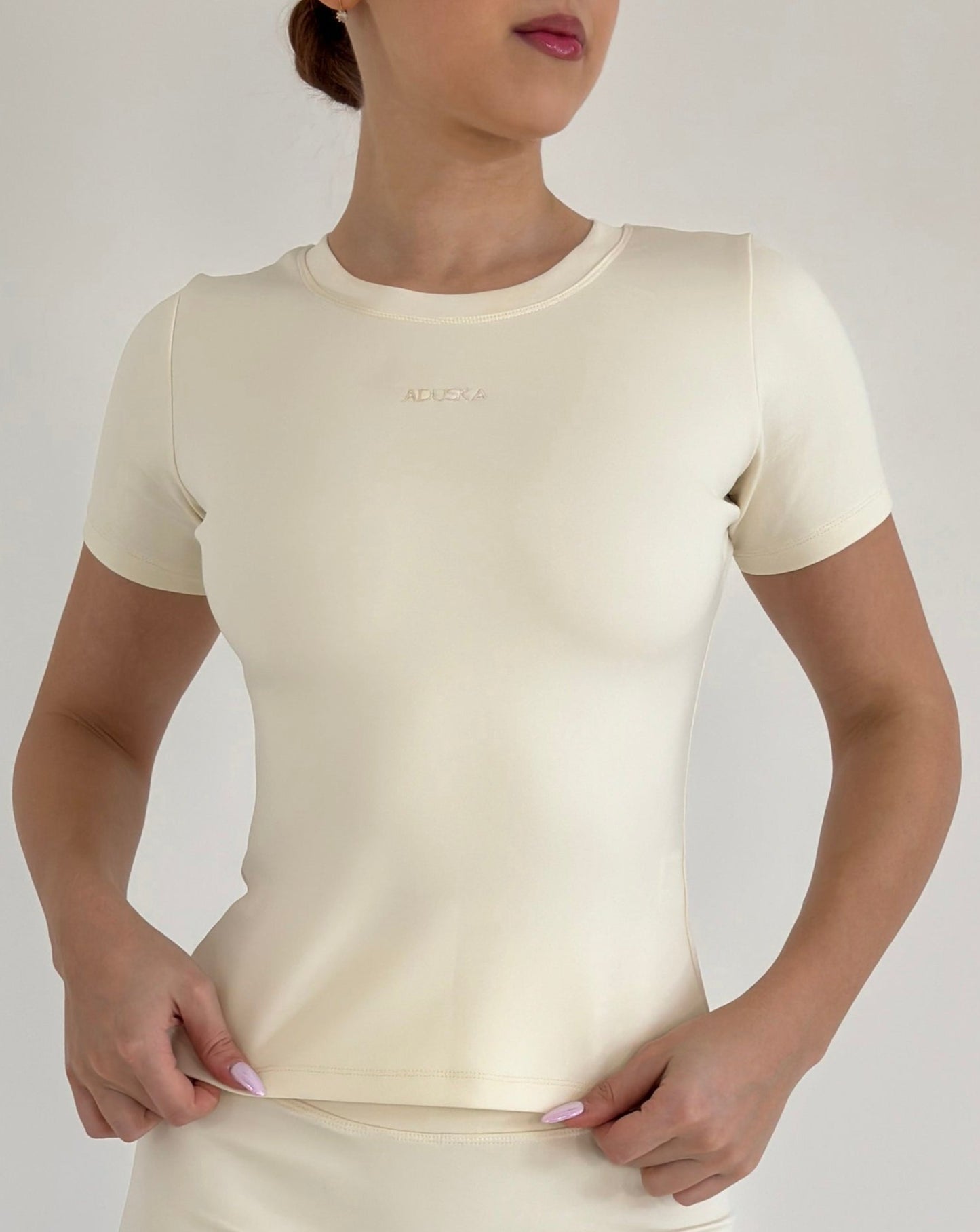 T-SHIRT KRÉM